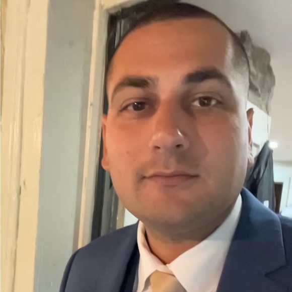 Meet your Posher, Pete - Picture 1 of 3